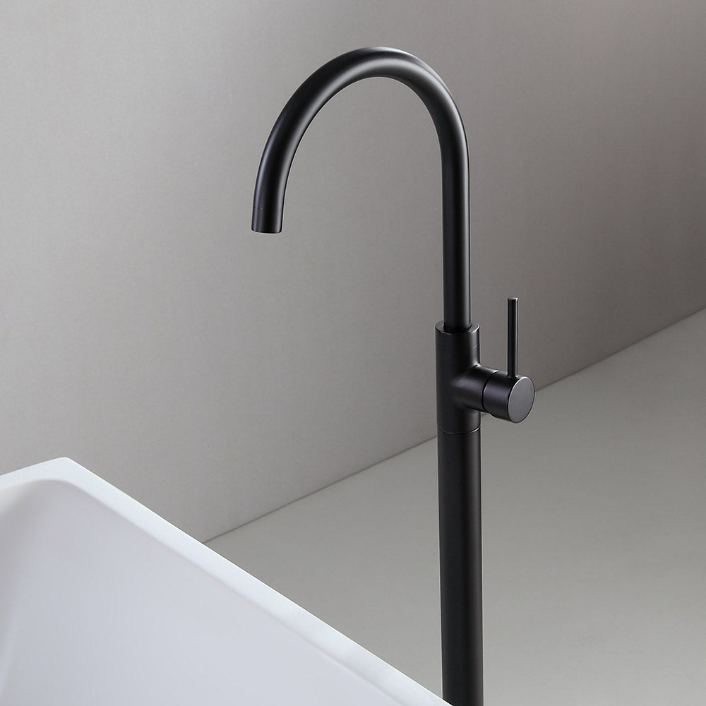 Brewst Modern Style Matte Black Single Handle Freestanding Tub Filler Faucet Solid Brass