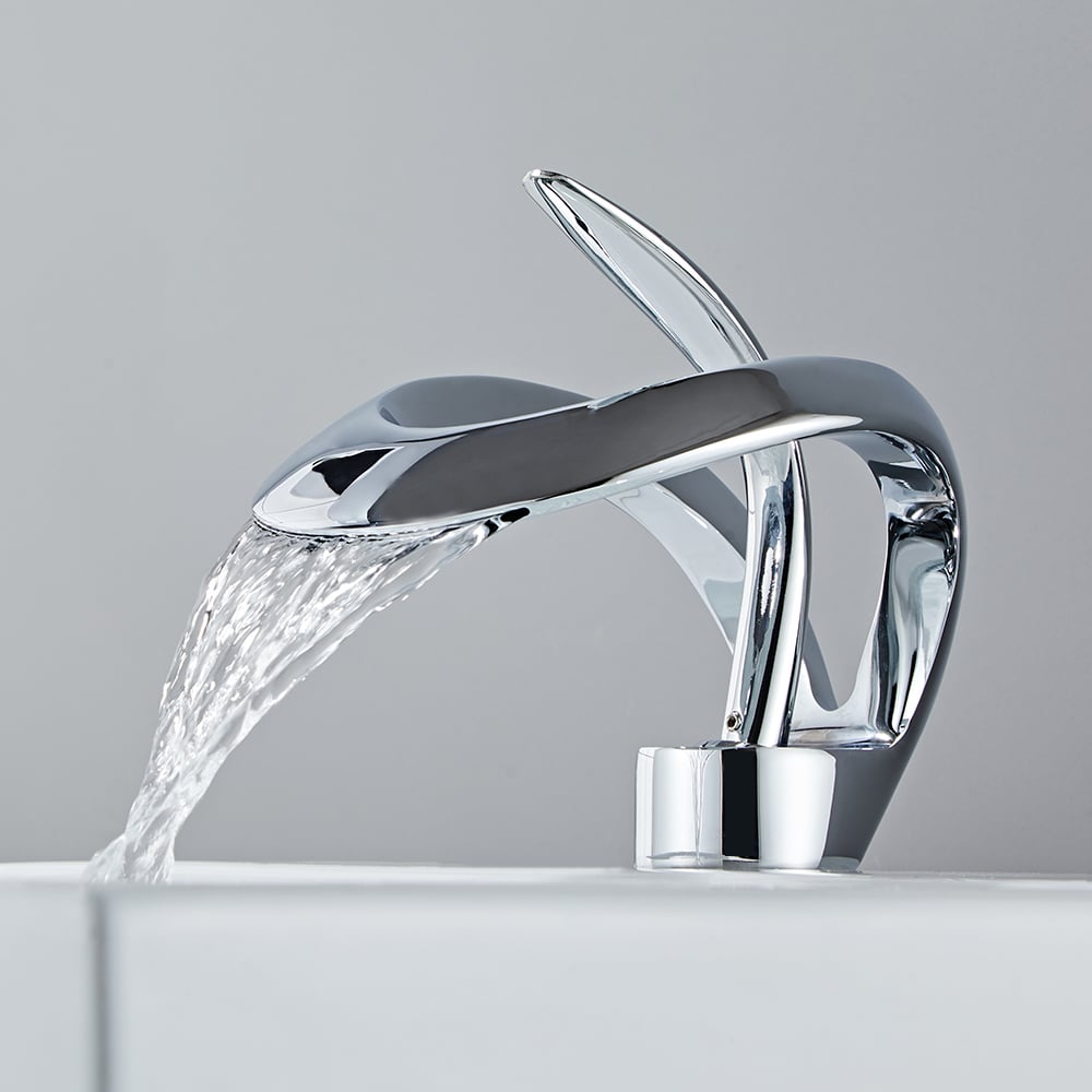 Waterfall Bathroom Sink Faucet in Chrome Single Handle Solid Brass